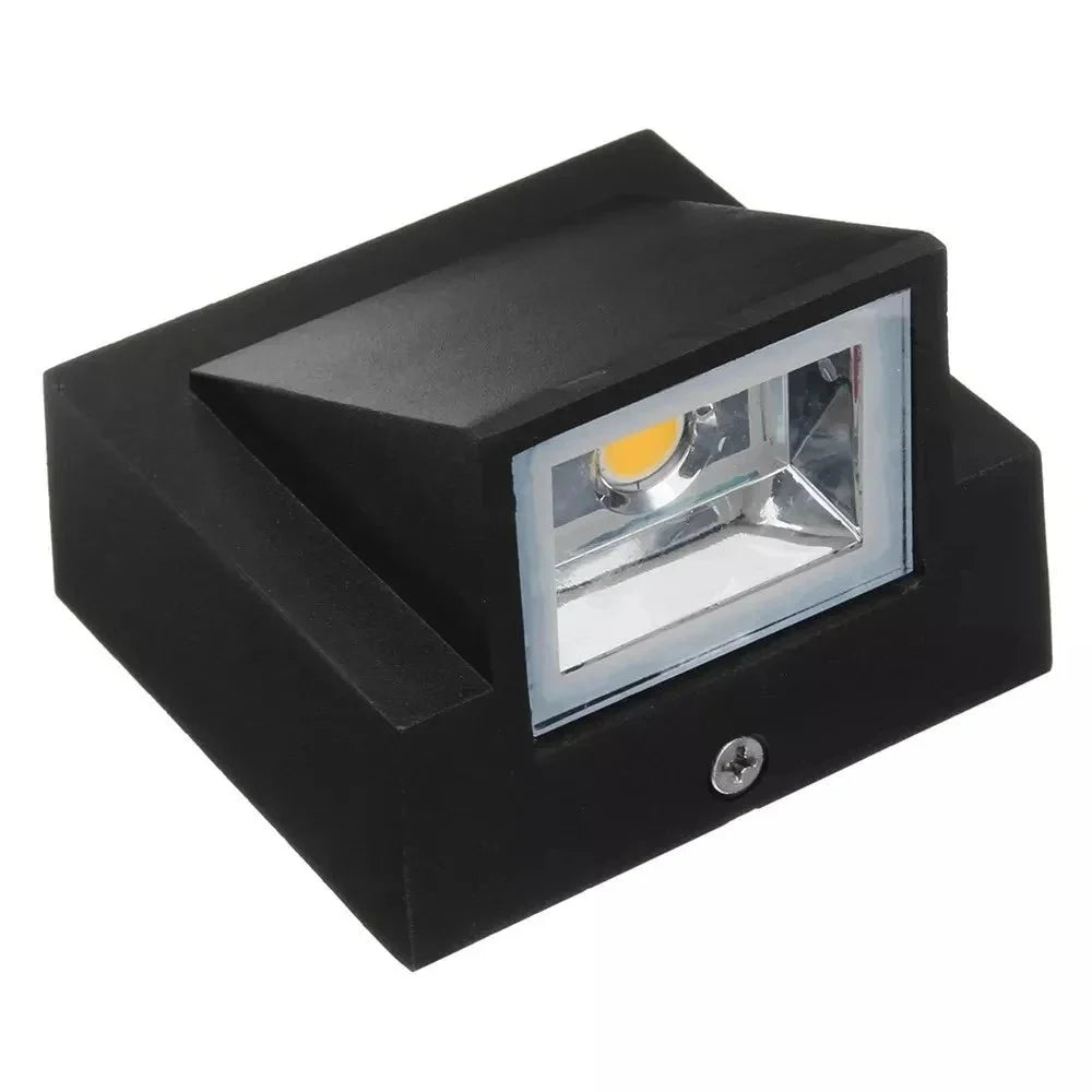 Applique Murale Cube Design Noir IP65 - Naturel 4000K