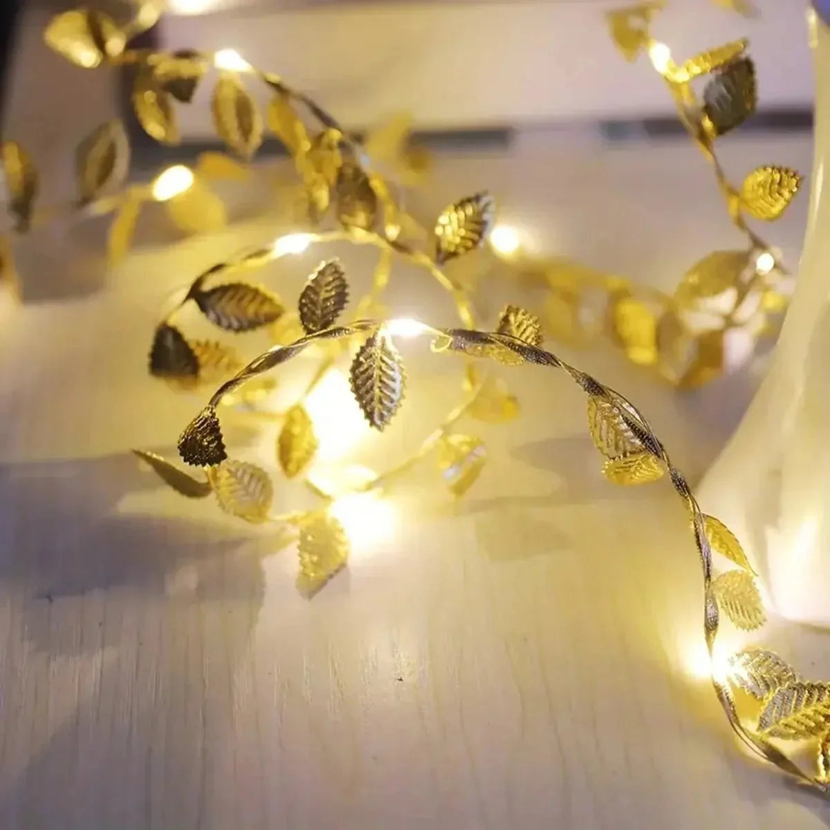 Guirlande LED Feuilles Dorées -