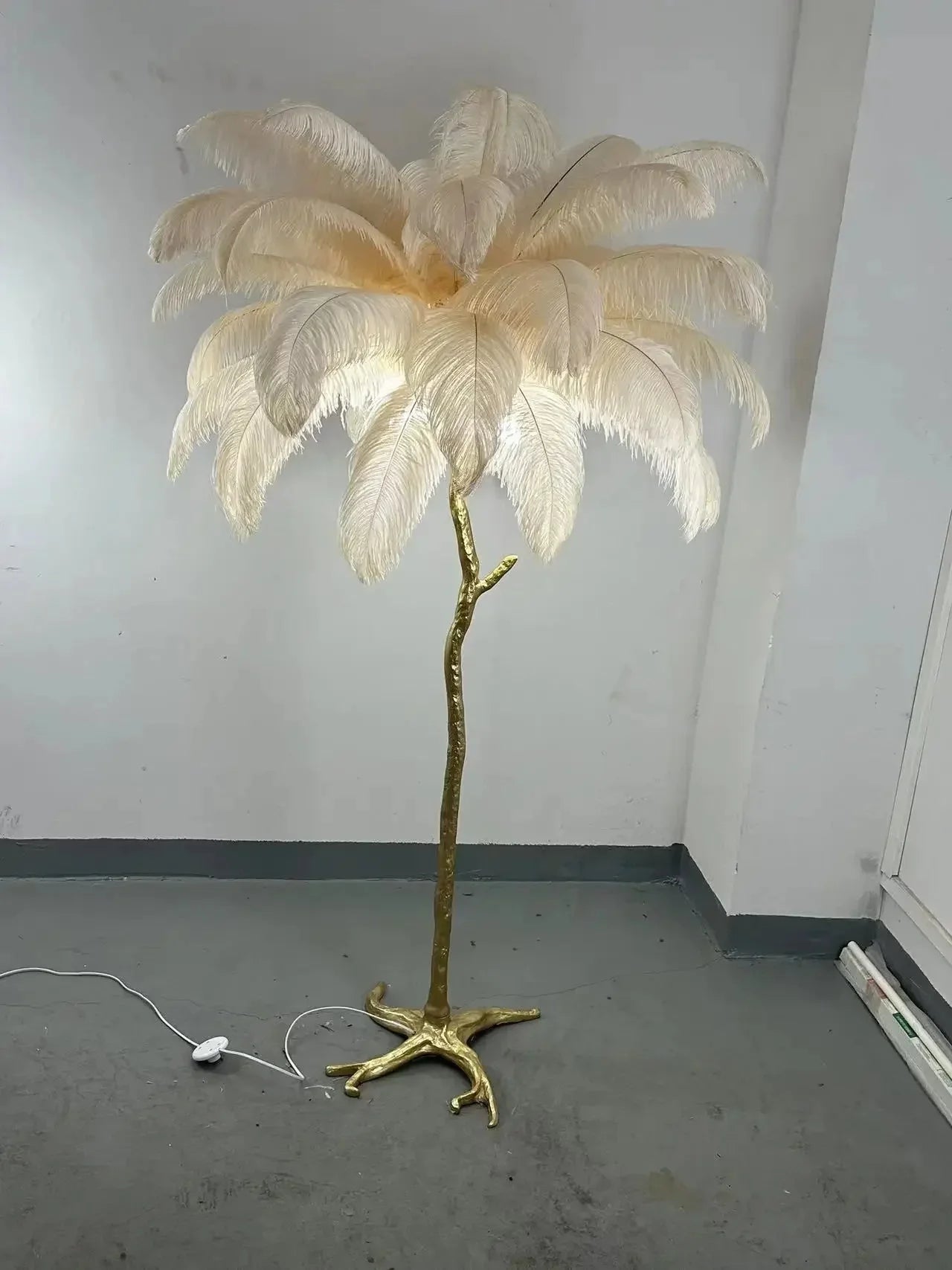 Lampadaire Design Arbre Plumes d'Autruche - Blanc