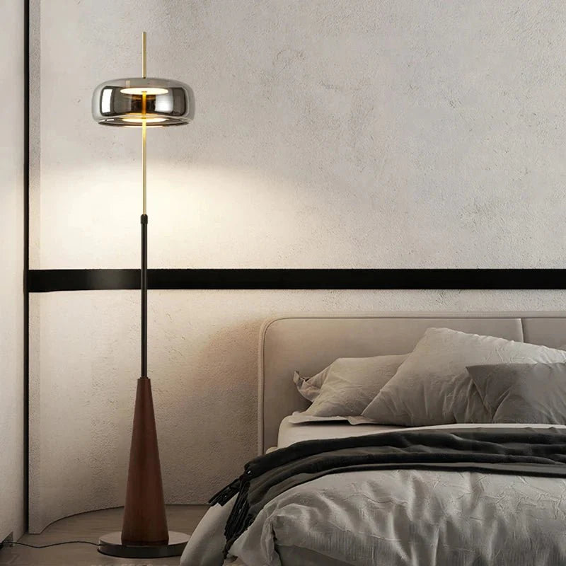 Lampadaire Droit Élégant en Métal Laiton et Verre Fumé - Blanc froid