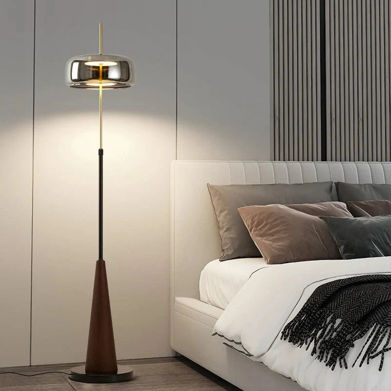 Lampadaire Droit Élégant en Métal Laiton et Verre Fumé - Blanc froid