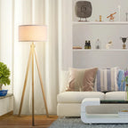 Lampadaire Trépied Scandinave en Bois Clair -