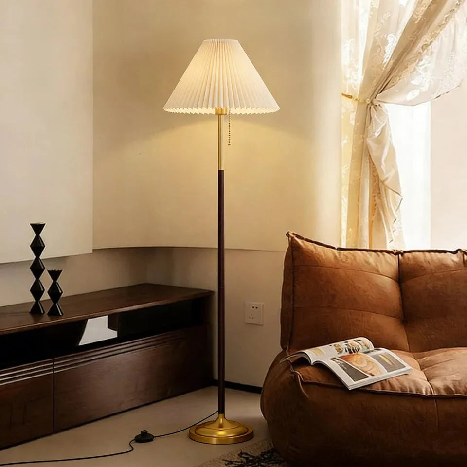Lampadaire Vintage en Bois avec Abat - Jour Plissé -