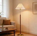 Lampadaire Vintage en Bois avec Abat - Jour Plissé -