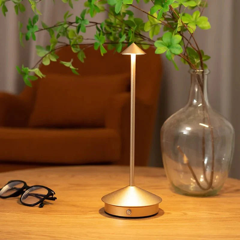 Lampe de Chevet Conique Tactile Sans Fil - Dorée