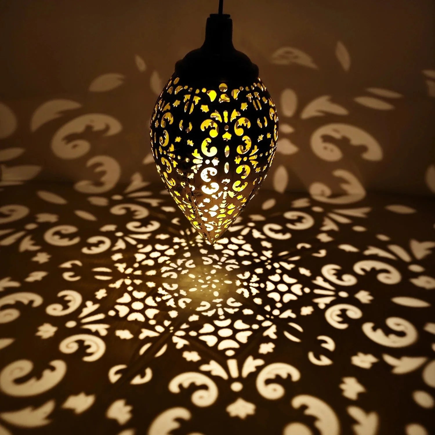 Lanterne LED Goutte d'Eau Style Oriental à Suspendre -