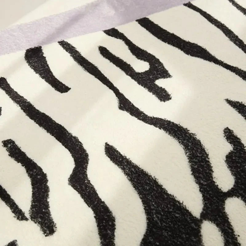 Tapis Imitation Peau de Bête - A