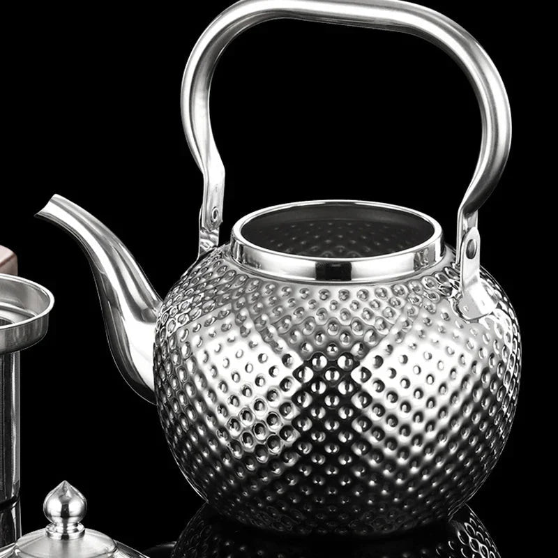 Théière en Acier Inoxydable Martelé avec Filtre 1,2L - Doré