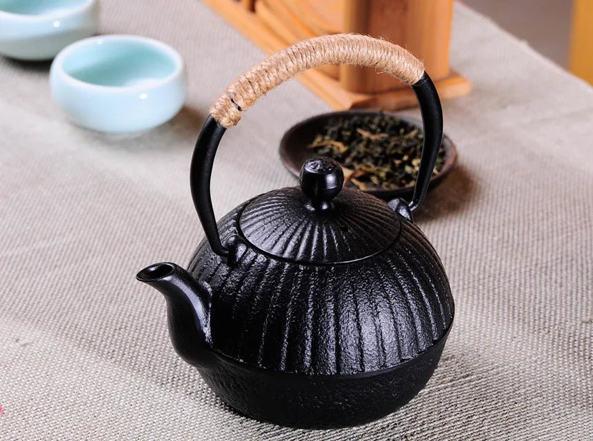 Théière Japonaise en Fonte Noire 600ml - C