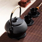 Théière Japonaise en Fonte Noire Émaillée - 600ML