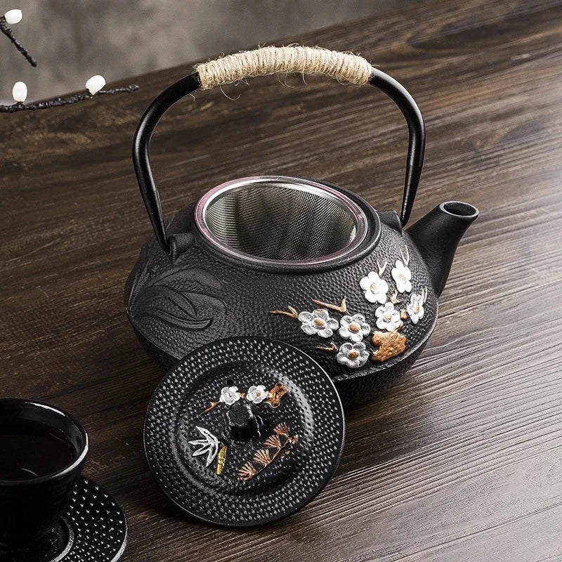 Théière Japonaise en Fonte Noire Fleurs de Cerisier - 300ml